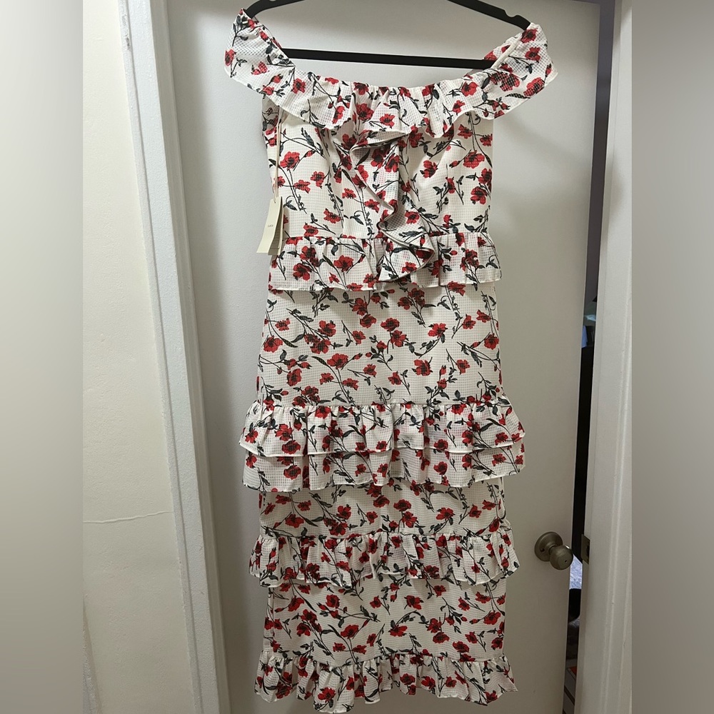 Tularosa Dress from revolve! Super cute, never worn.
